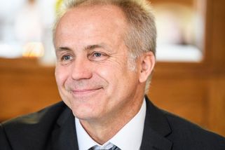 Miliardář Sehnal zkopíroval radniční měsíčník v Praze-Letňanech a vydal v něm svůj program - Novinky